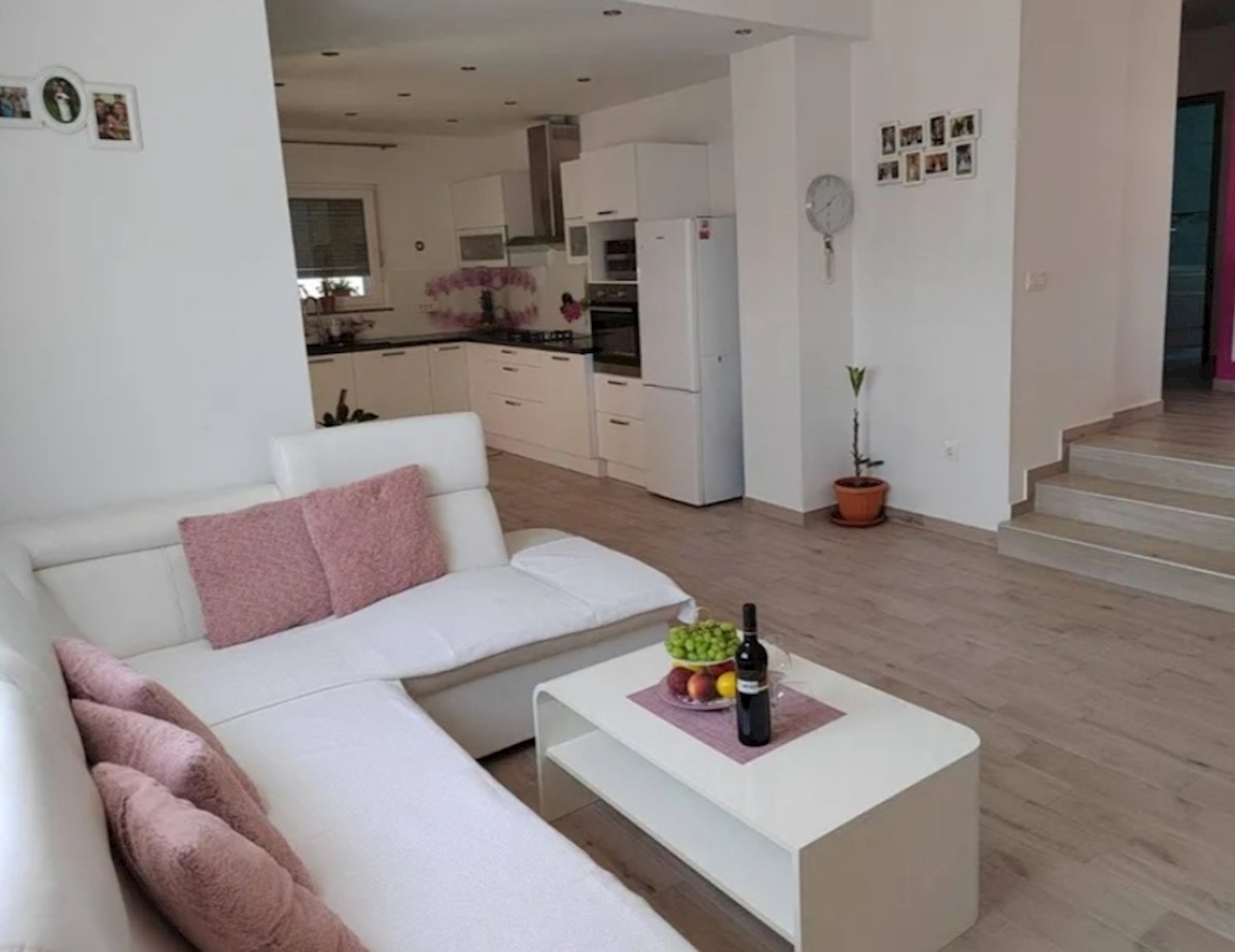 Haus Zu verkaufen - ISTARSKA PULA