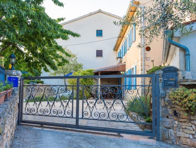 Hiša na predaj 144 m² – Šišan