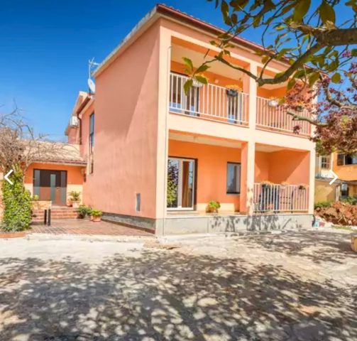 Maison à vendre 200 m² – Fažana