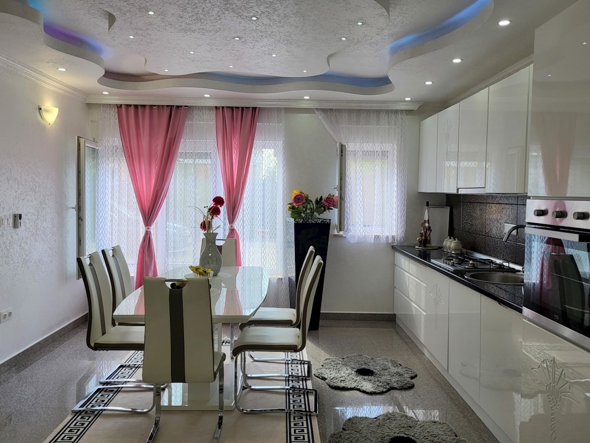 House For sale - ISTARSKA POREČ