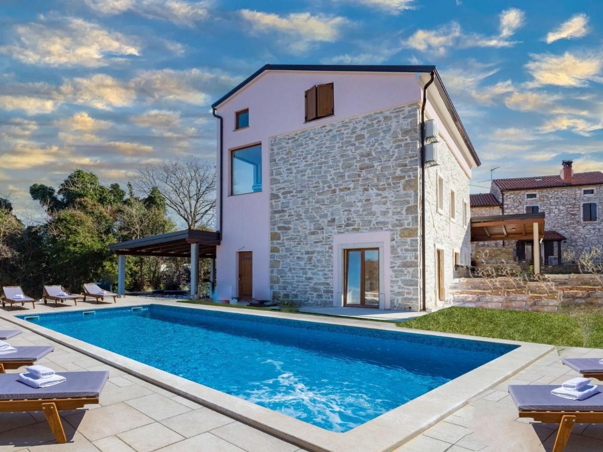 Kuća Na prodaju - ISTARSKA UMAG