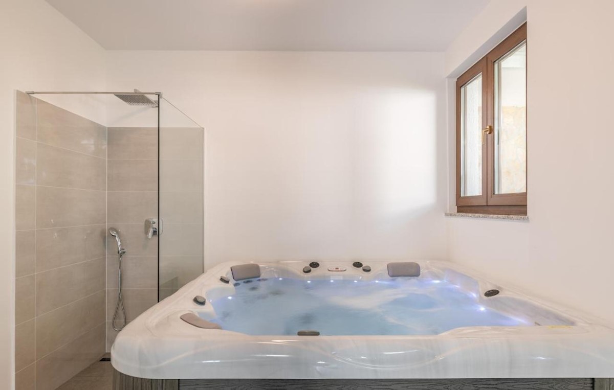 Haus Zu verkaufen - ISTARSKA PULA