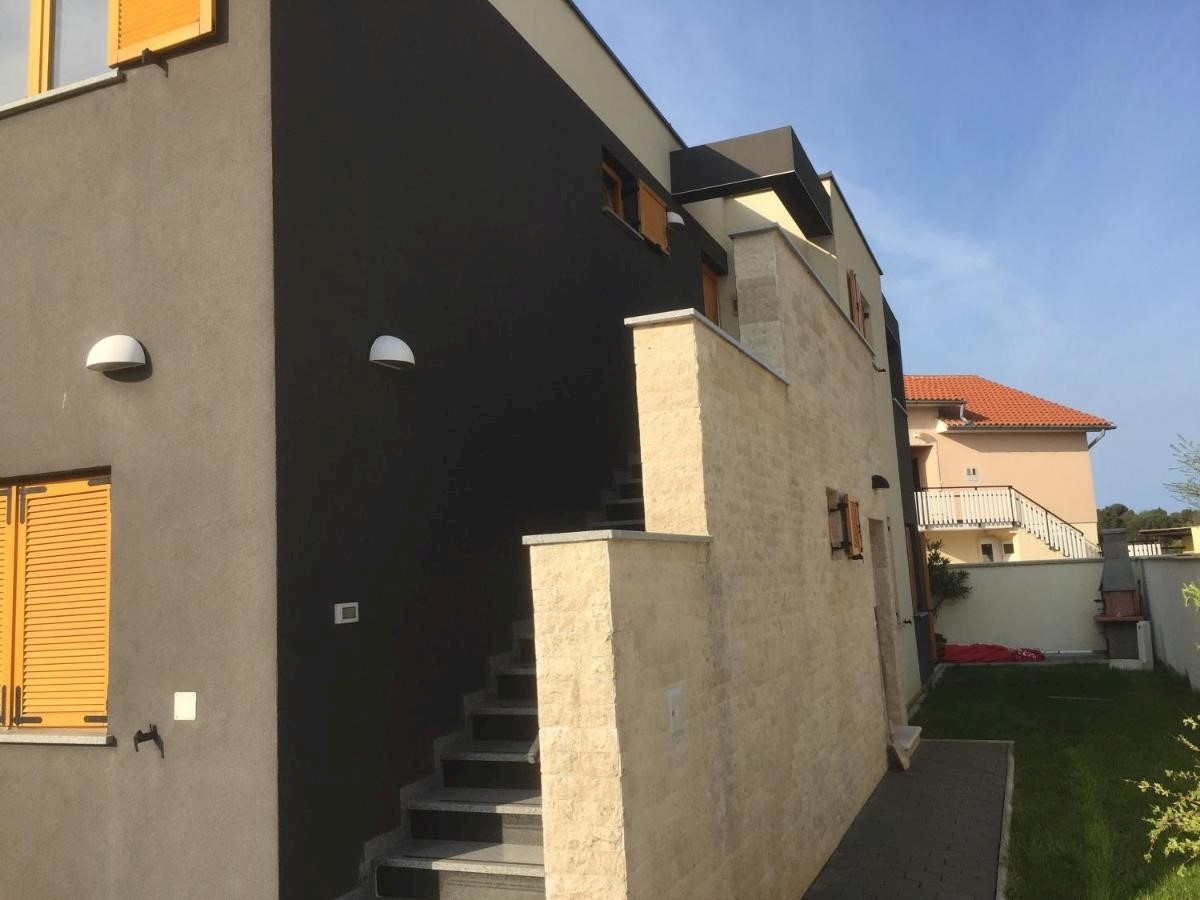 Casa In vendita - ISTARSKA FAŽANA