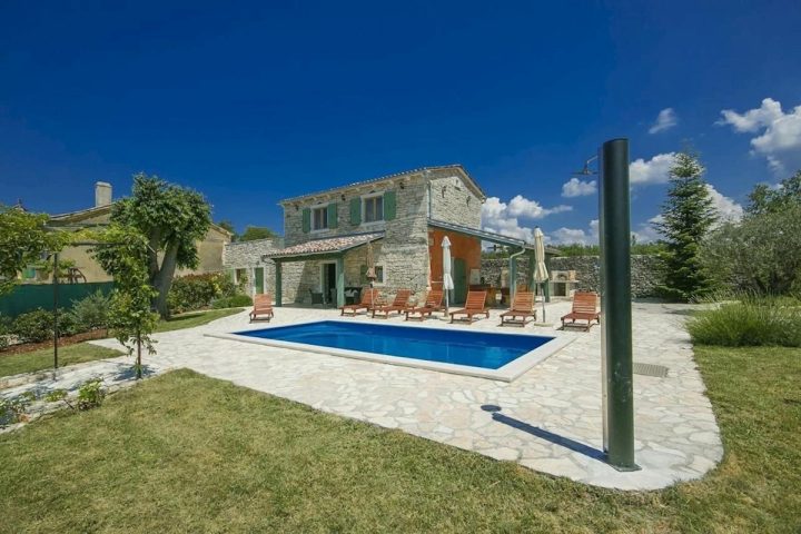 Hiša na predaj 103 m² – Tinjan