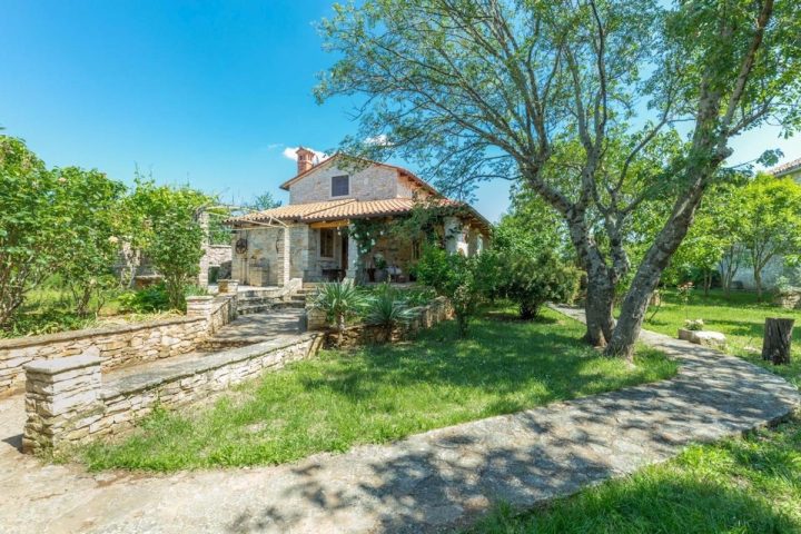 Kuća na prodaju 200 m² – Svetvinčenat