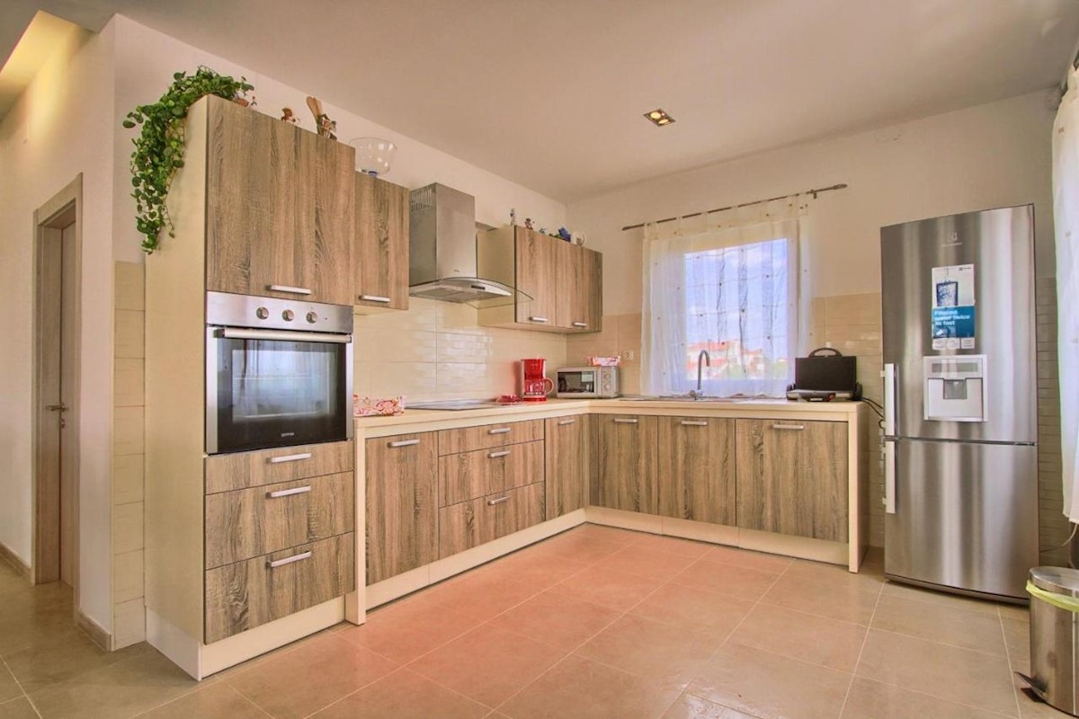 House For sale - ISTARSKA SVETVINČENAT