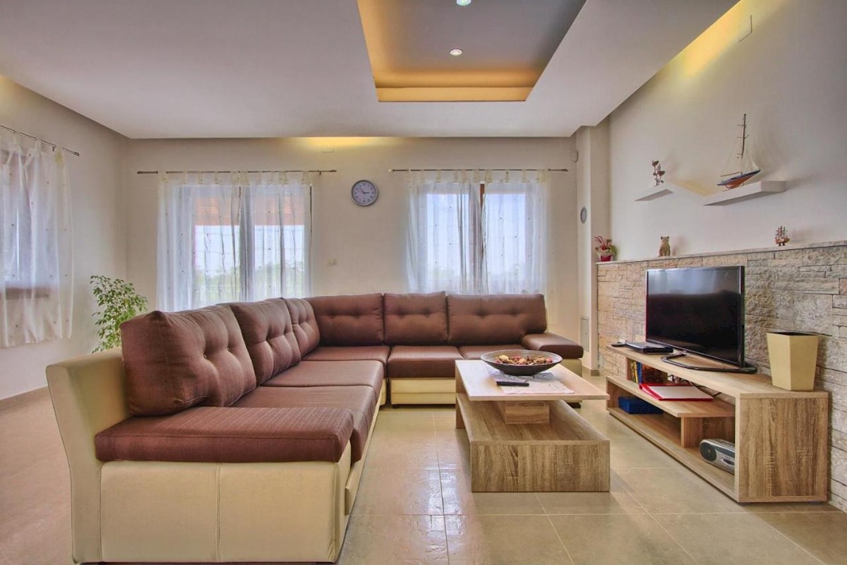 House For sale - ISTARSKA SVETVINČENAT
