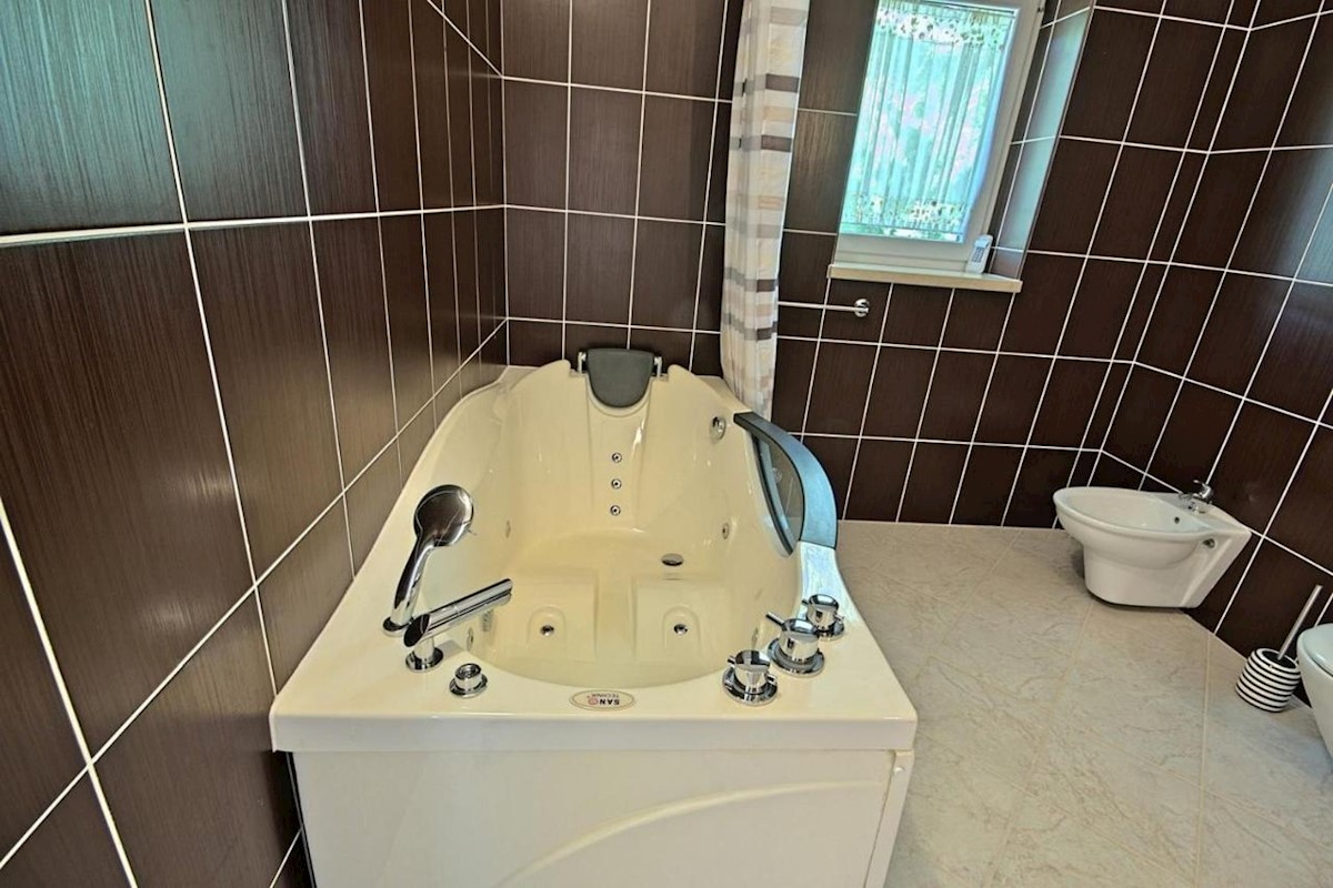Kuća Na prodaju - ISTARSKA POREČ