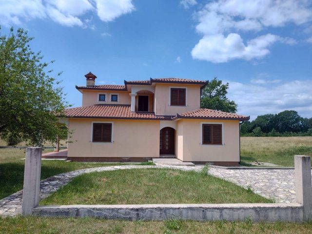 Haus zu verkaufen 154 m² – Nedešćina