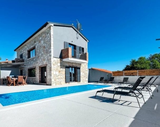 Kuća na prodaju 200 m² – Kanfanar