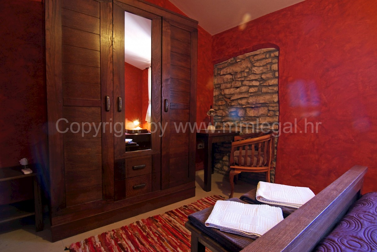 House For sale - ISTARSKA BARBAN