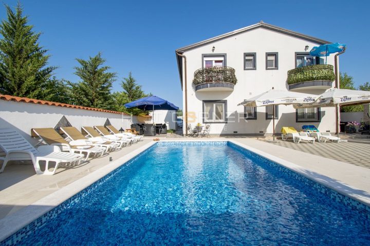 Casa in vendita 260 m² – Pula