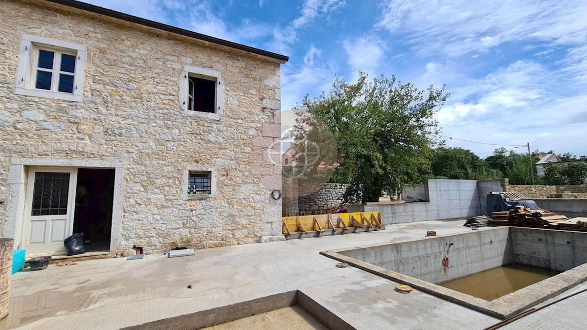 Haus Zu verkaufen - ISTARSKA VIŠNJAN
