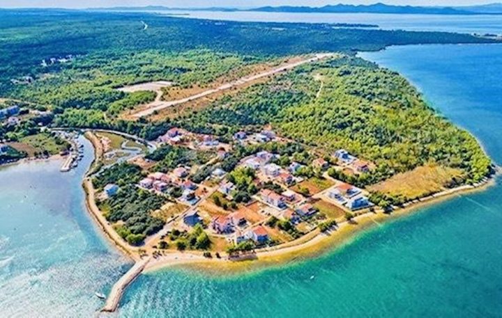 Land for sale 883 m² – Zaton