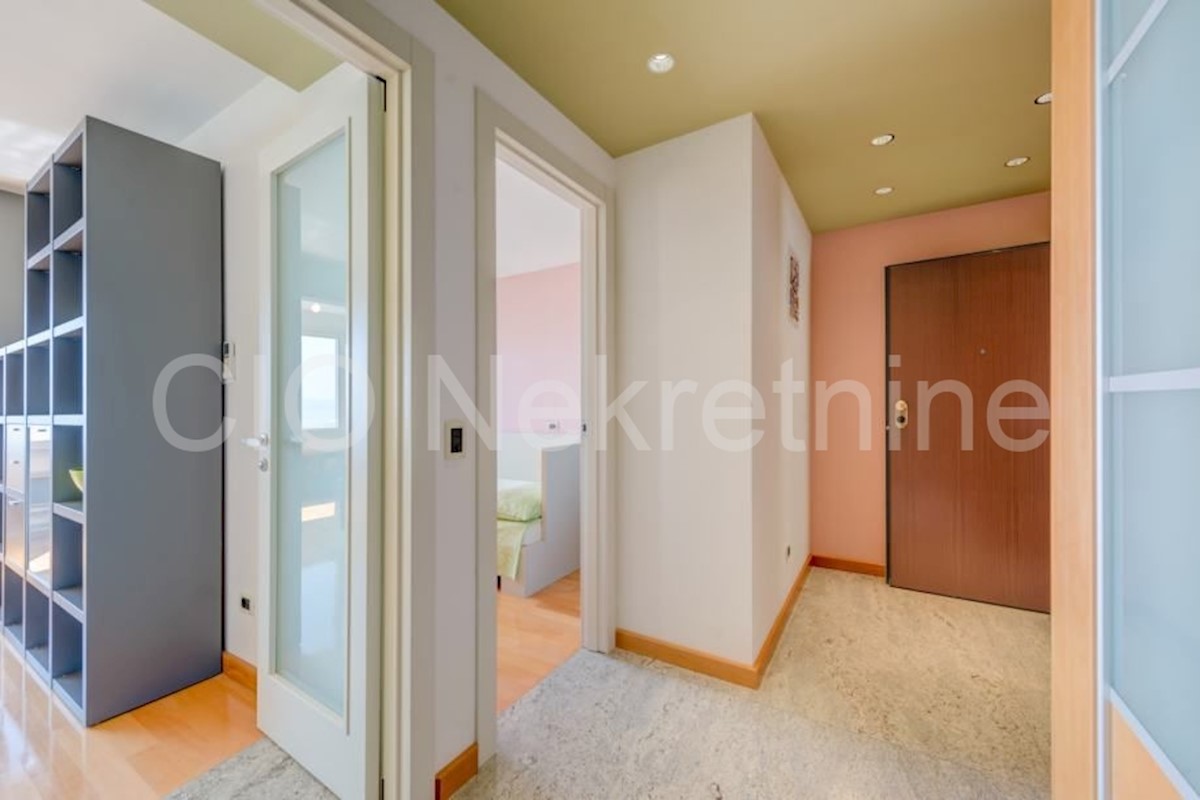 Apartment Zu verkaufen - SPLITSKO-DALMATINSKA SPLIT