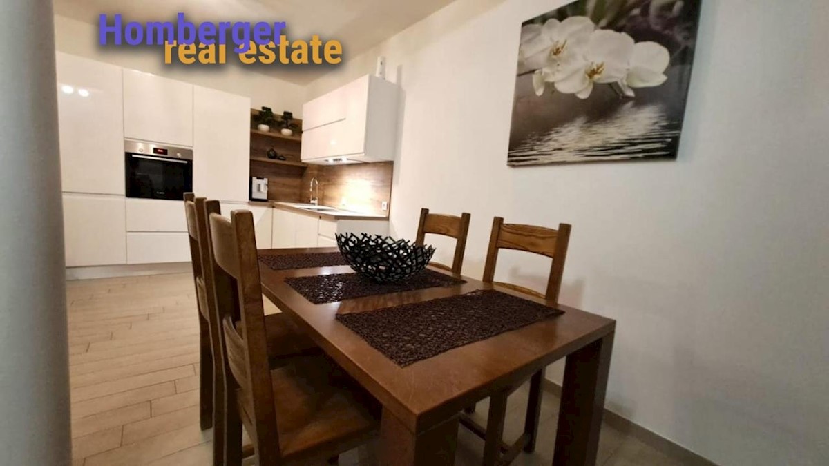 Maison À vendre - ŠIBENSKO-KNINSKA TRIBUNJ