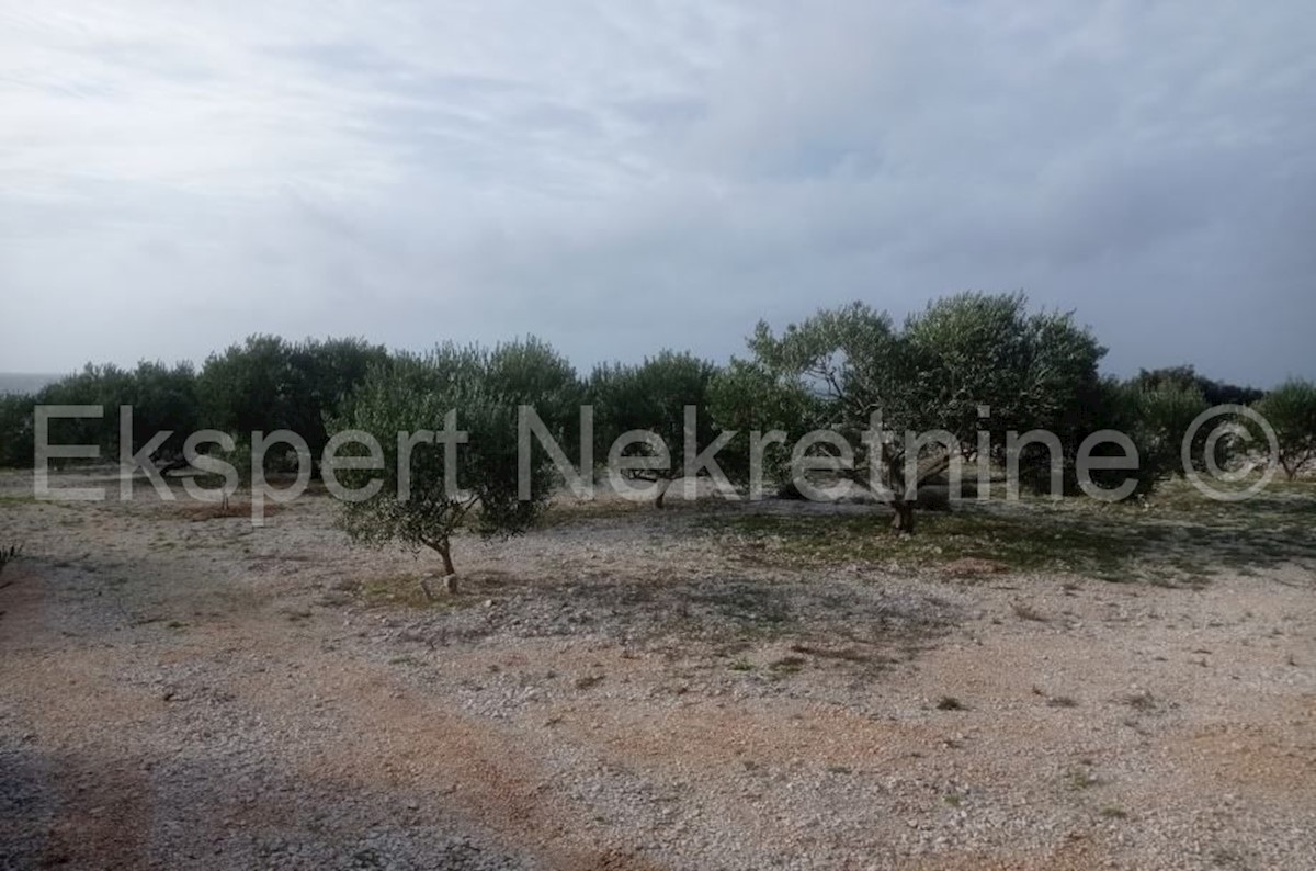 Land For sale - ŠIBENSKO-KNINSKA ROGOZNICA