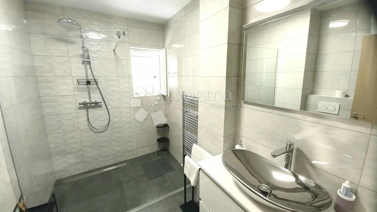 Maison À vendre - SPLITSKO-DALMATINSKA MAKARSKA