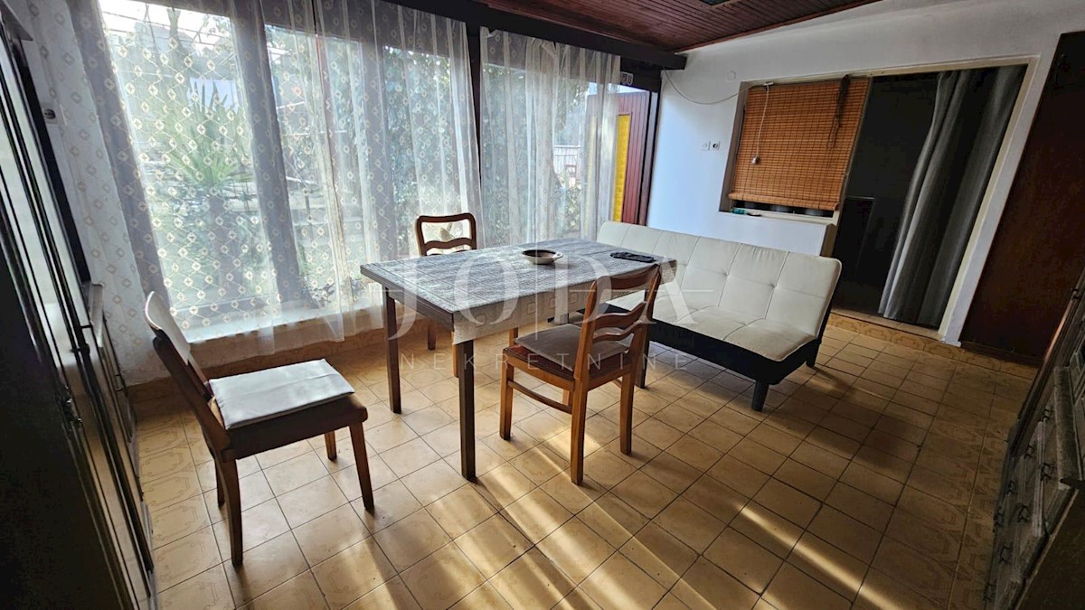 Kuća Na prodaju - PRIMORSKO-GORANSKA NOVI VINODOLSKI