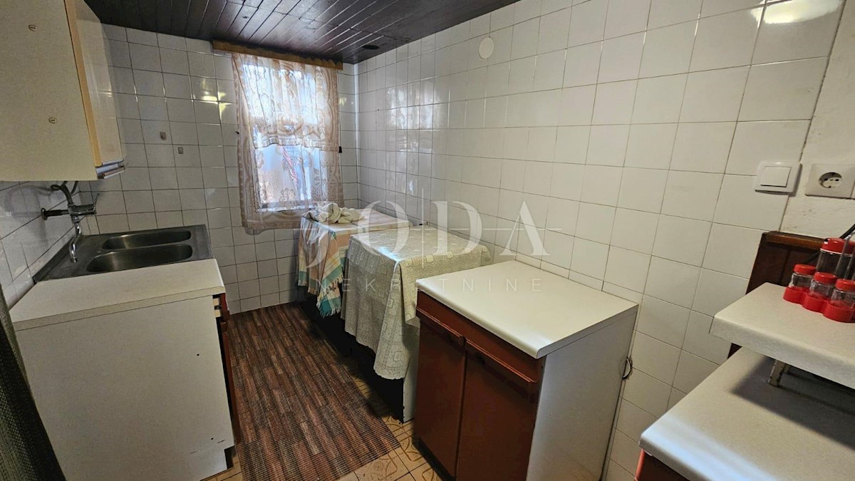 Kuća Na prodaju - PRIMORSKO-GORANSKA NOVI VINODOLSKI