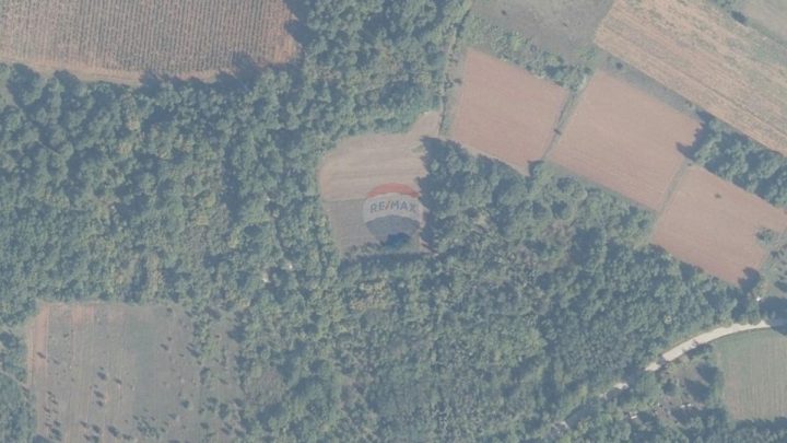 Land for sale 8452 m² – Dračevac