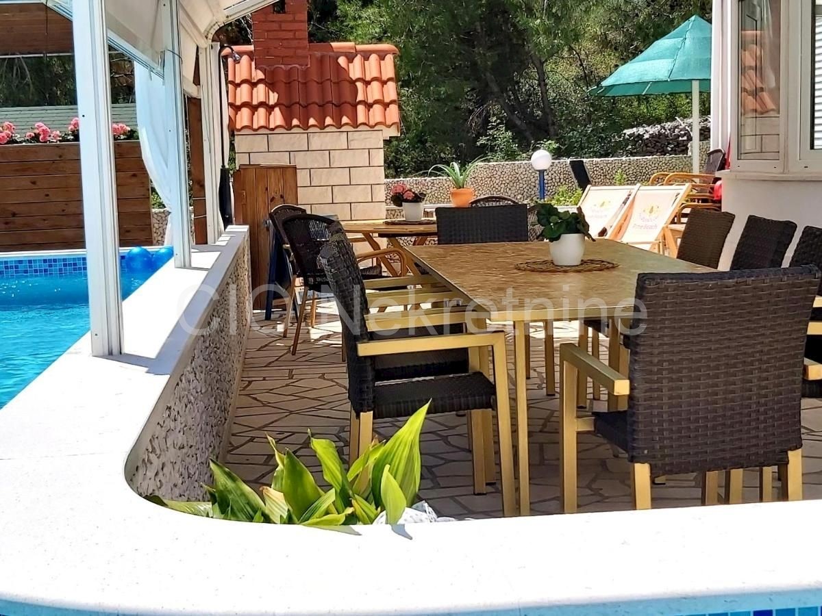 House For sale - SPLITSKO-DALMATINSKA SPLIT