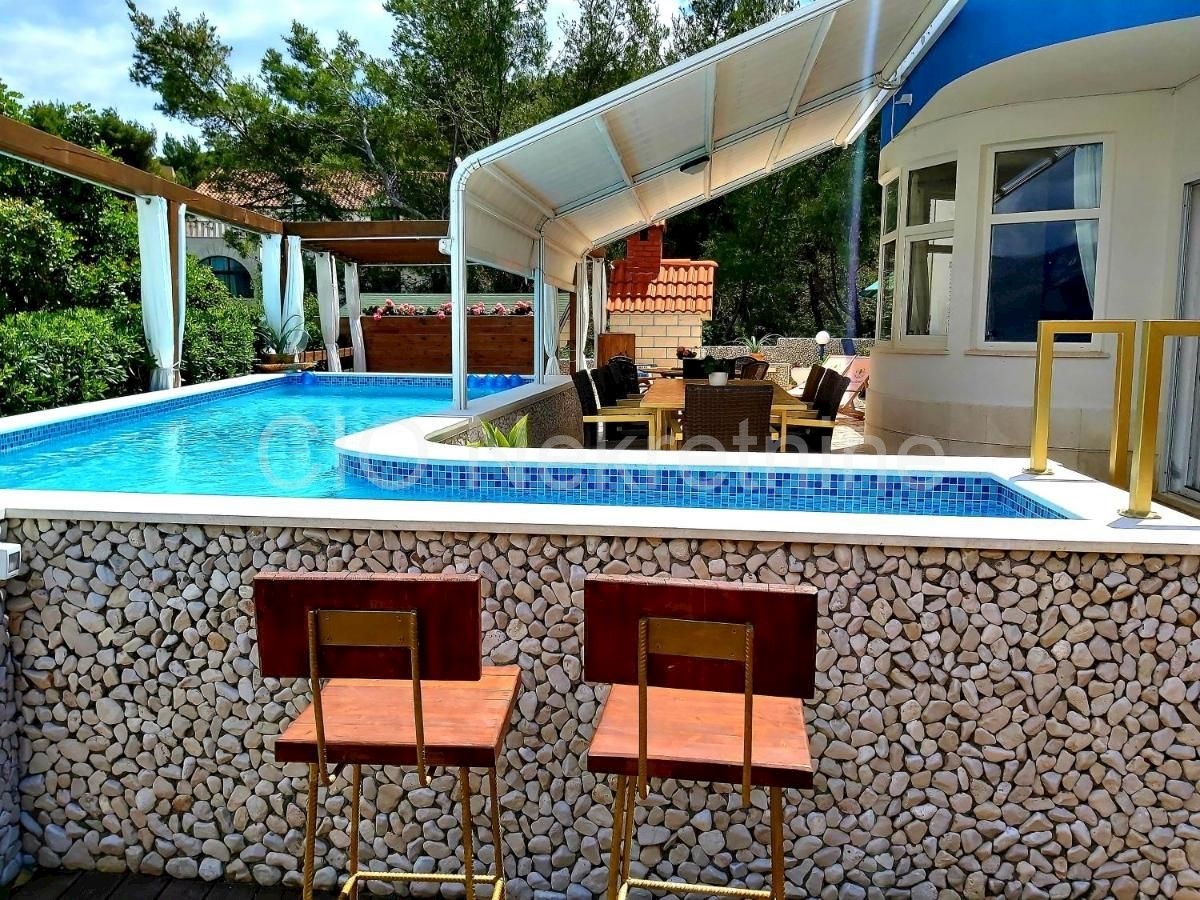 House For sale - SPLITSKO-DALMATINSKA SPLIT