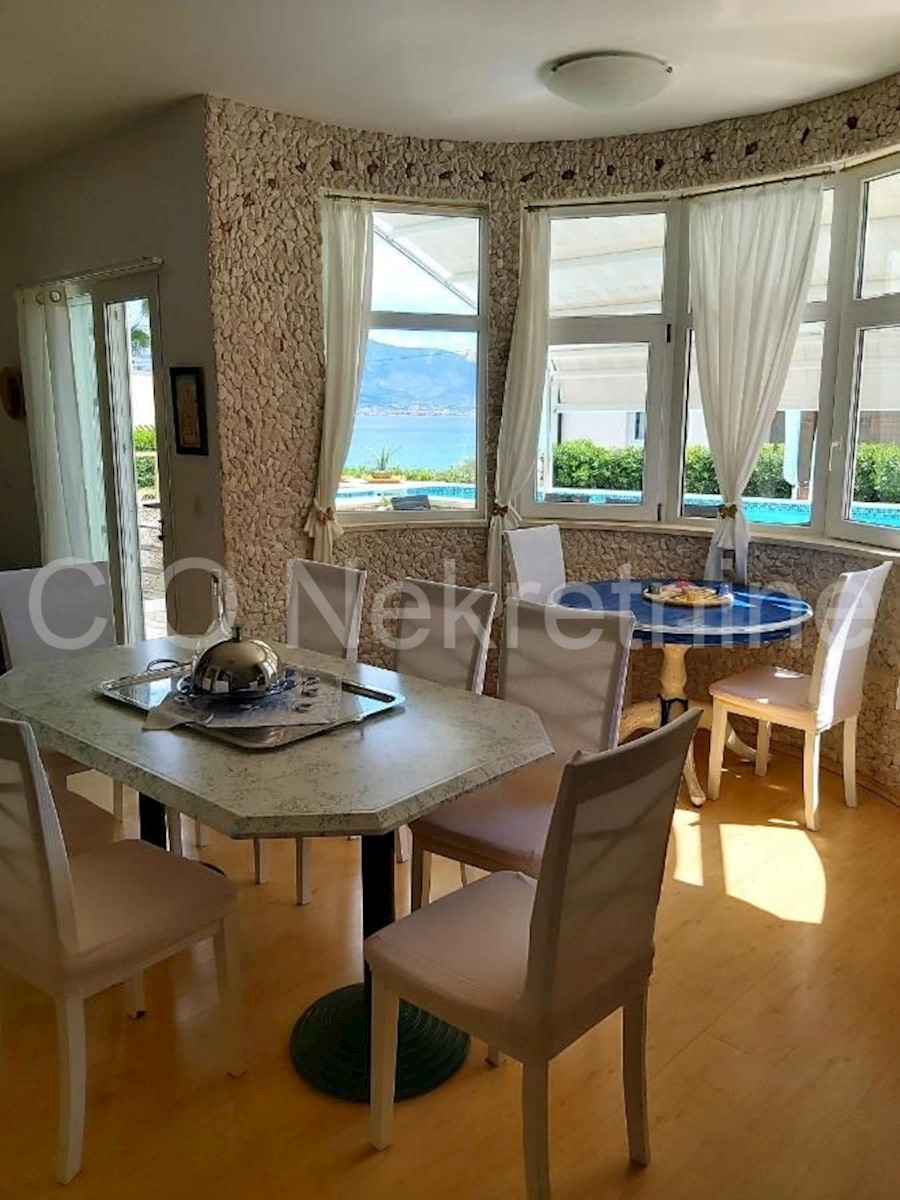 House For sale - SPLITSKO-DALMATINSKA SPLIT