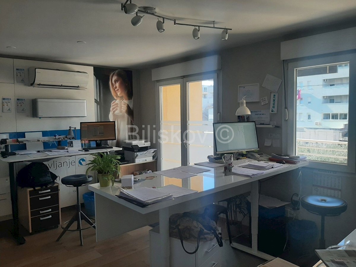 Business premises For rent - SPLITSKO-DALMATINSKA SPLIT