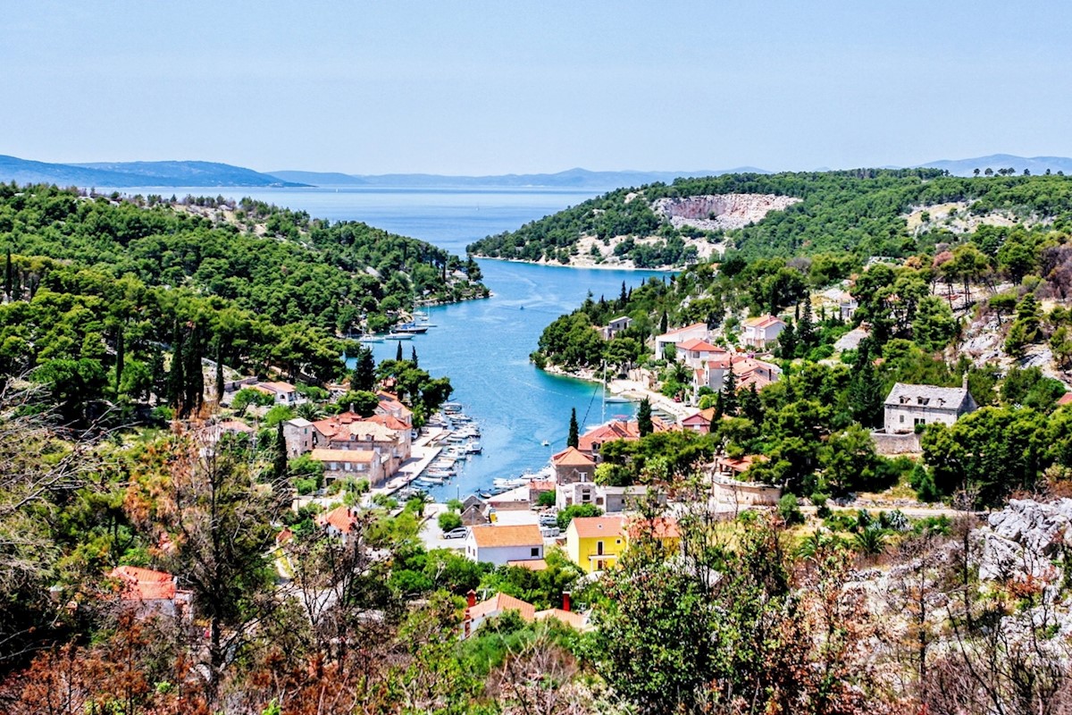 Zemljište Na prodaju - SPLITSKO-DALMATINSKA BRAČ