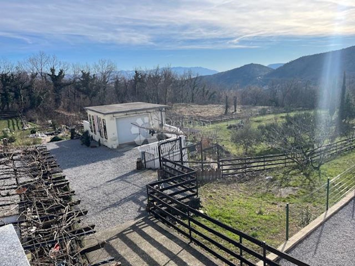 Hiša Na predaj - PRIMORSKO-GORANSKA VINODOLSKA OPĆINA
