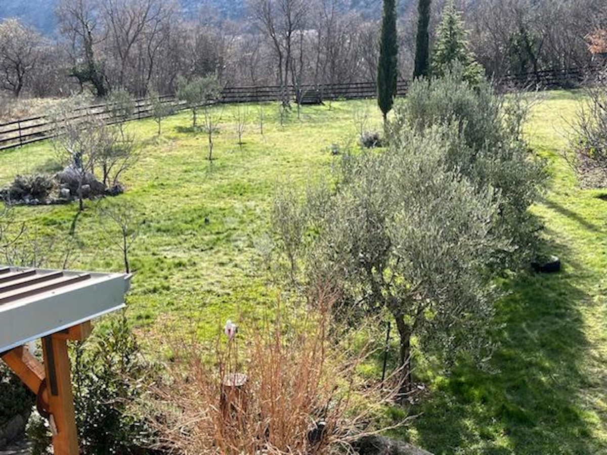 Hiša Na predaj - PRIMORSKO-GORANSKA VINODOLSKA OPĆINA