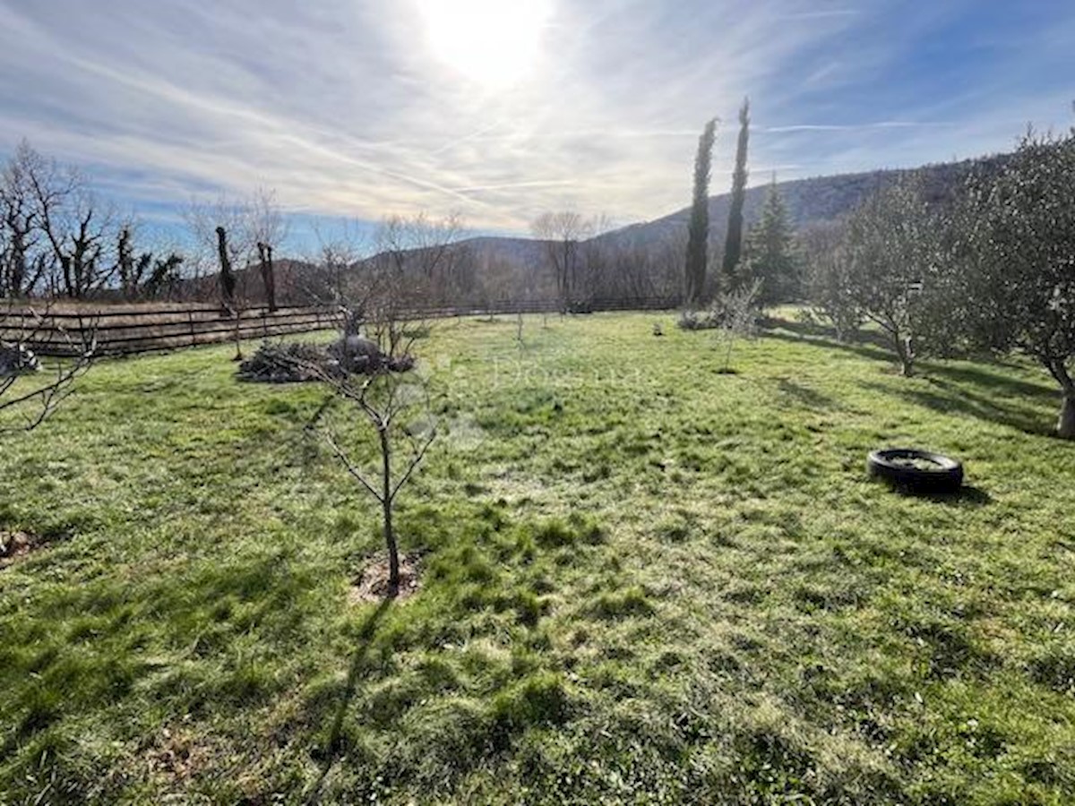 Hiša Na predaj - PRIMORSKO-GORANSKA VINODOLSKA OPĆINA