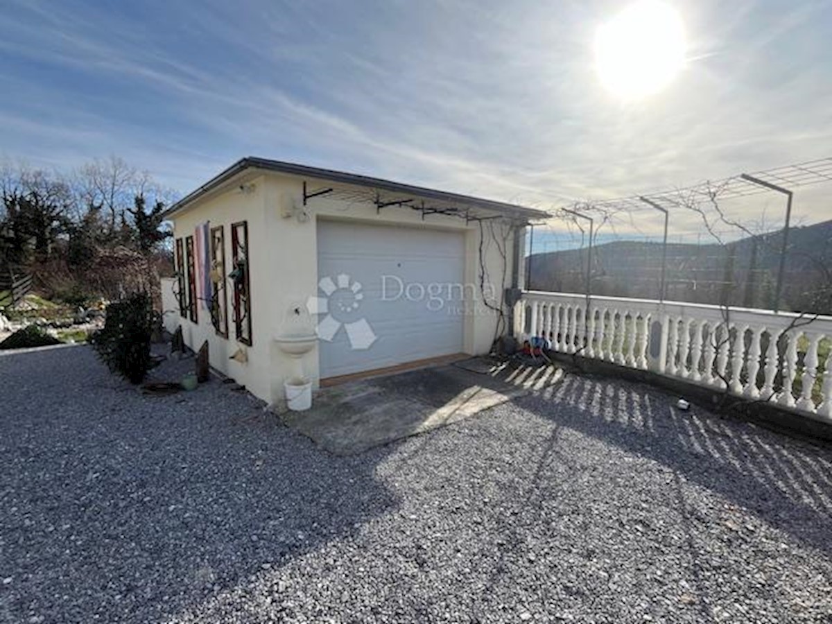 Hiša Na predaj - PRIMORSKO-GORANSKA VINODOLSKA OPĆINA