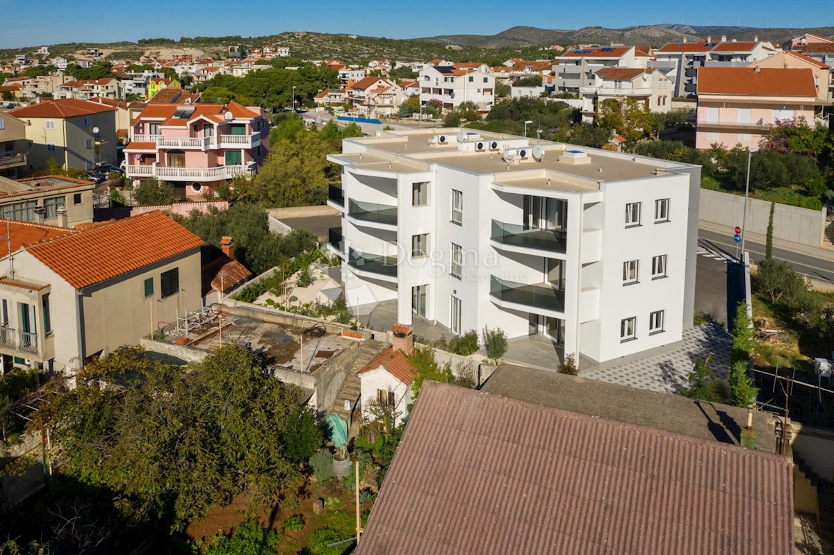 Appartement À vendre - ŠIBENSKO-KNINSKA ŠIBENIK