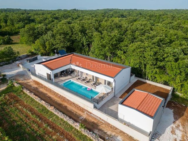 Dom na sprzedaż 220 m² – Juršići