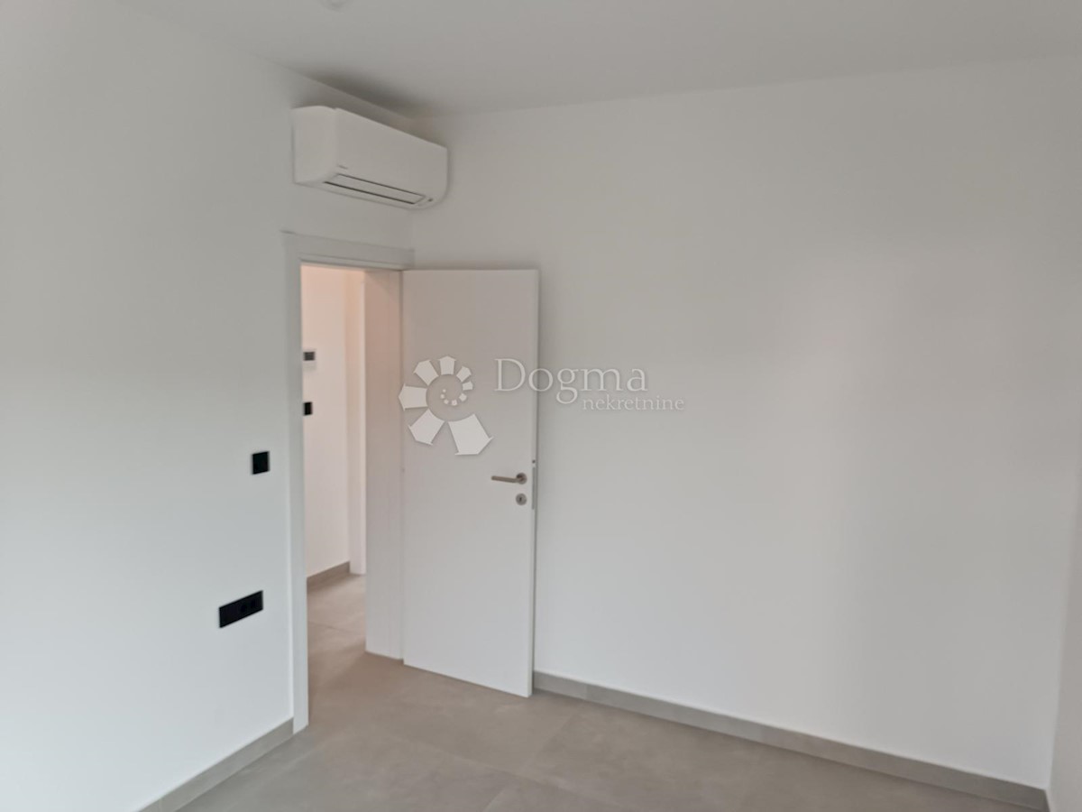 Apartmán Na predaj - SPLITSKO-DALMATINSKA SPLIT