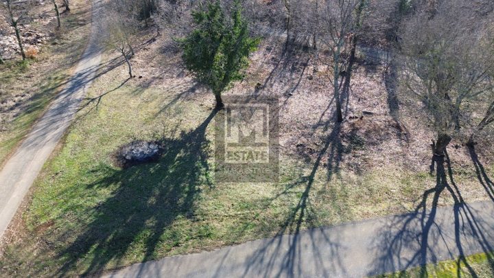Grundstück zu verkaufen 1657 m² – Kanfanar