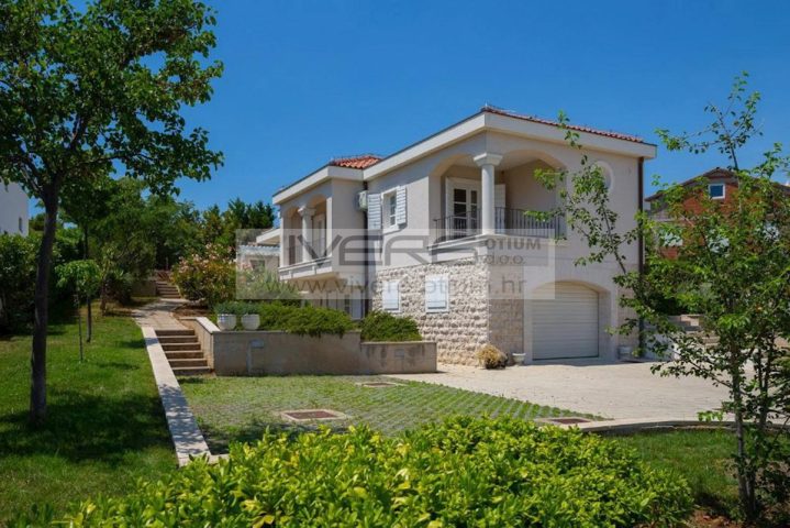 Kuća na prodaju 391 m² – Vodice