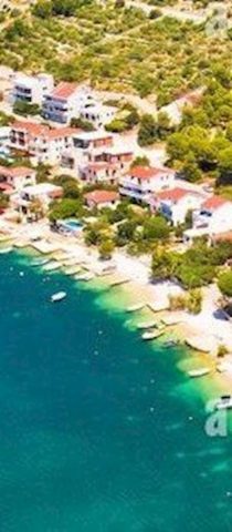 Zemljište na prodaju – Rogoznica