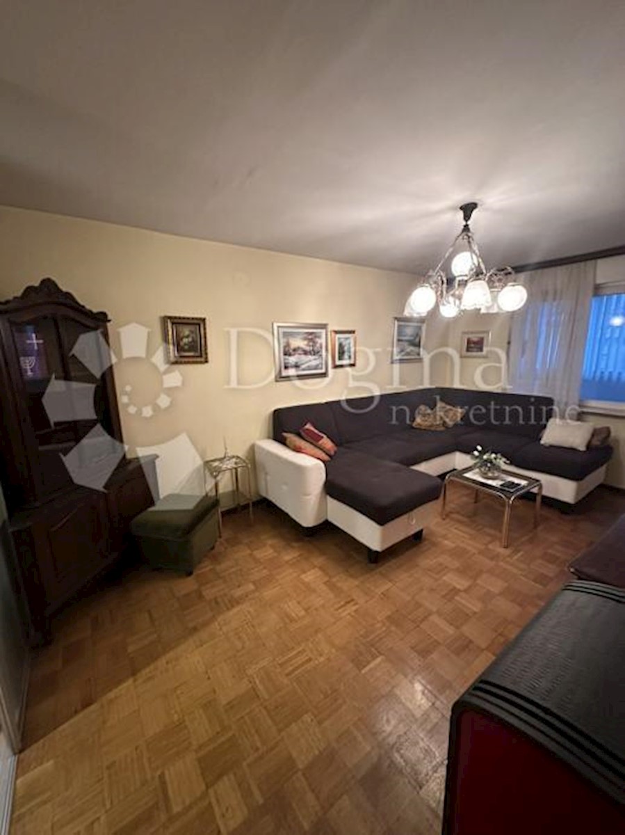 Apartmán Na predaj - SPLITSKO-DALMATINSKA SPLIT