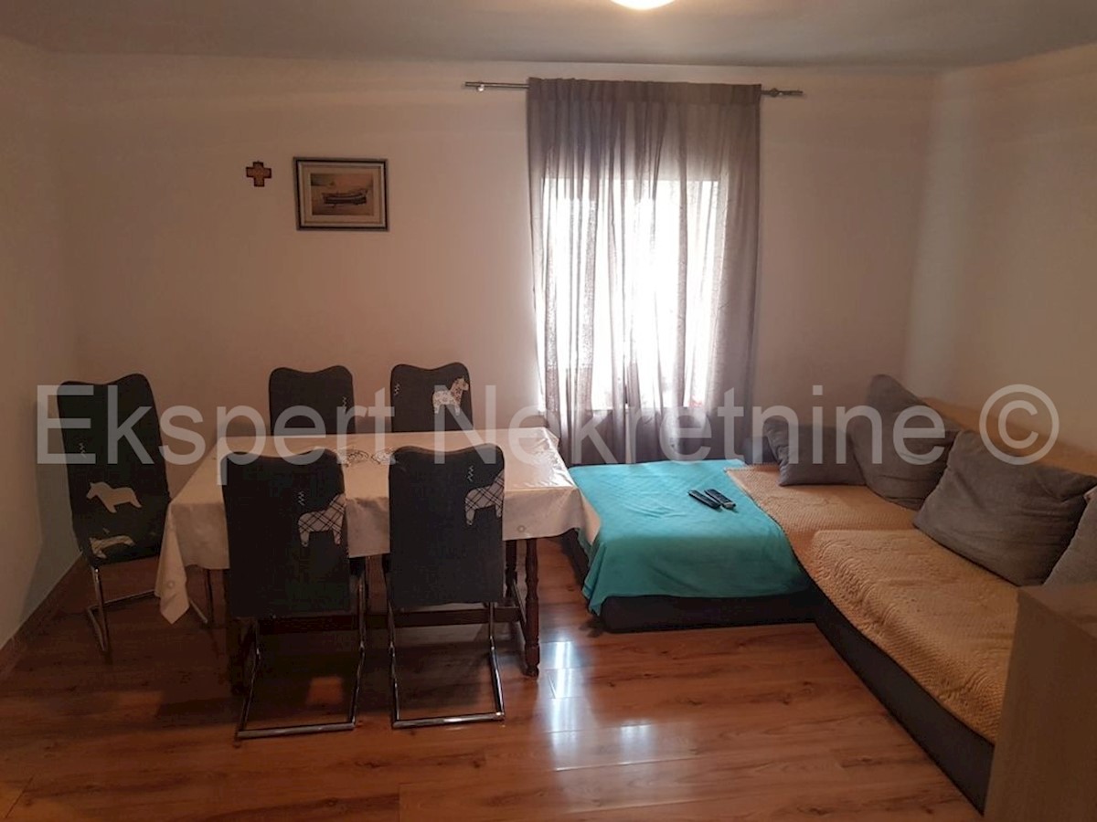 Casa In vendita - SPLITSKO-DALMATINSKA SPLIT