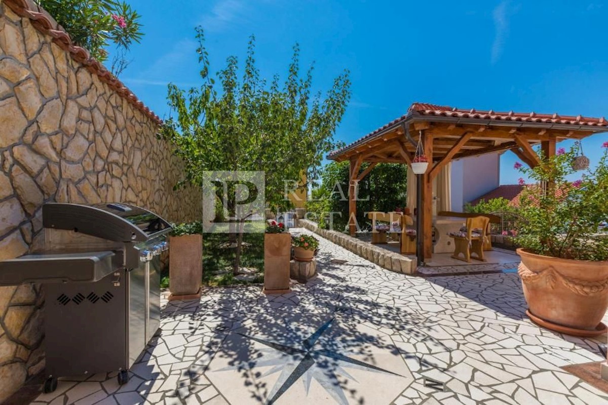 Haus Zu verkaufen - PRIMORSKO-GORANSKA CRIKVENICA