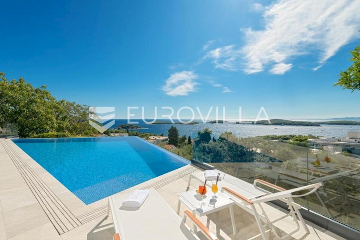 Casa In vendita - SPLITSKO-DALMATINSKA HVAR