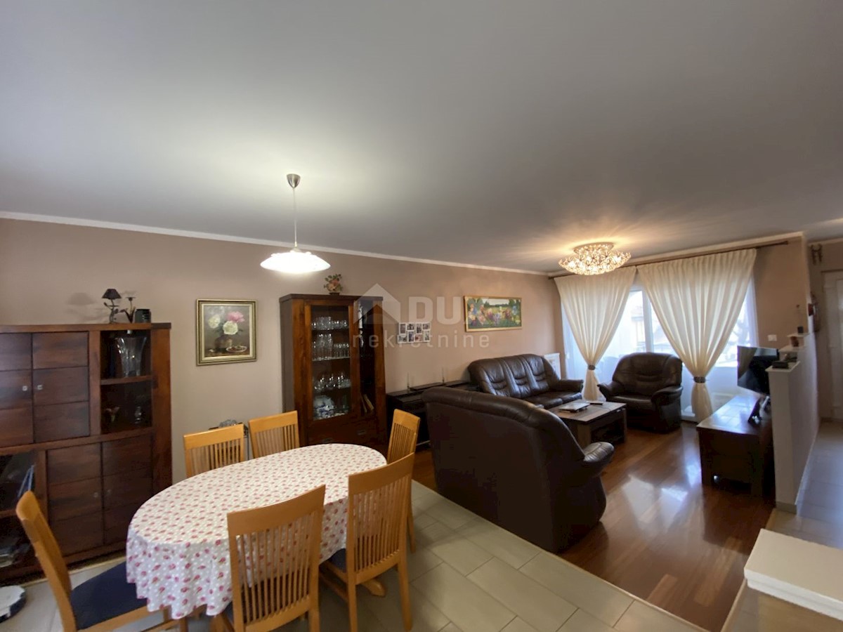 Flat For sale - PRIMORSKO-GORANSKA KOSTRENA