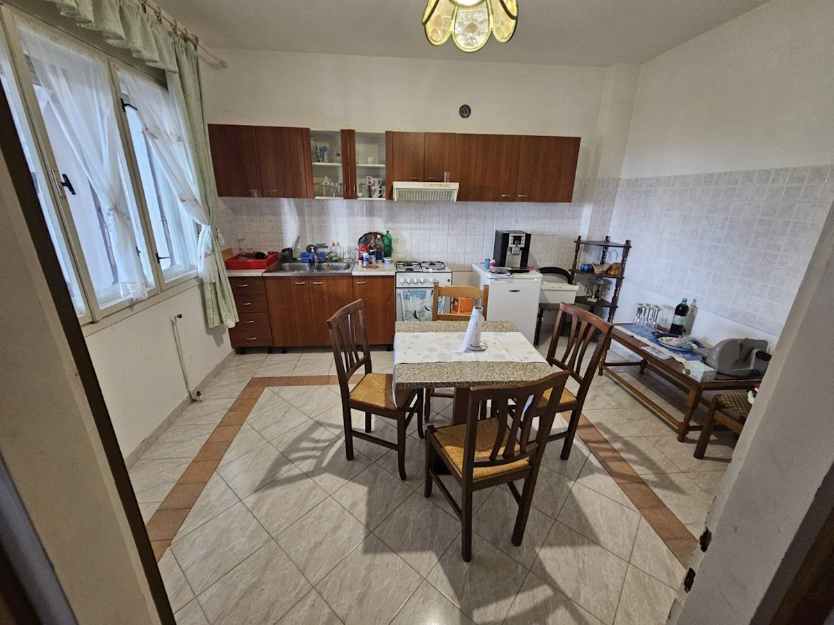 Hiša Na predaj - ISTARSKA UMAG