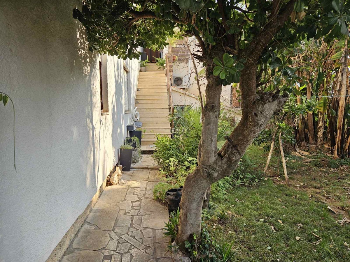 Hiša Na predaj - ISTARSKA UMAG