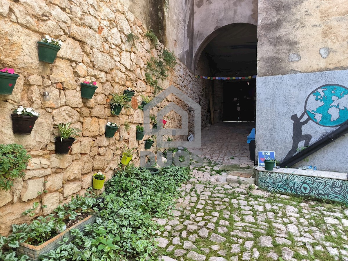 Kuća Na prodaju - ŠIBENSKO-KNINSKA ŠIBENIK