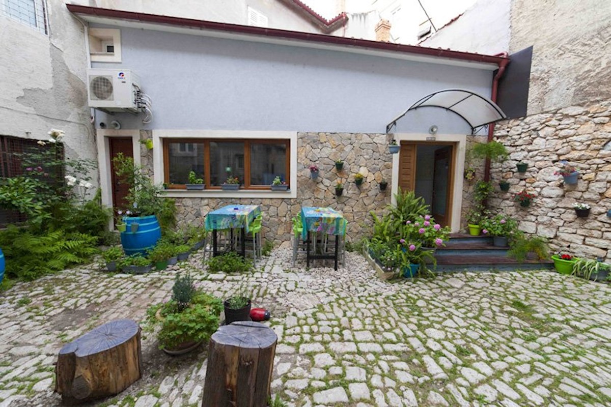 Kuća Na prodaju - ŠIBENSKO-KNINSKA ŠIBENIK