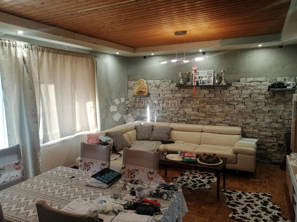 Maison À vendre ČAVLE